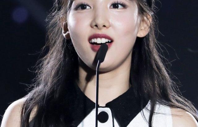 TWICE NAYEON