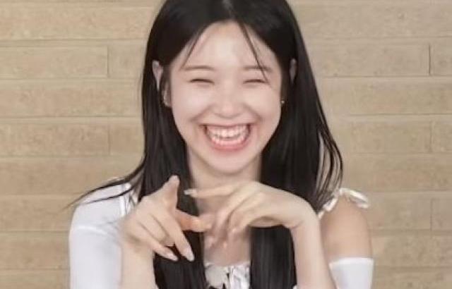 FROMIS 9  백지헌