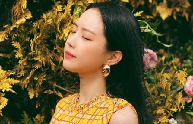 손나은