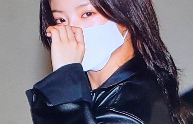 EVERGLOW 왕이런