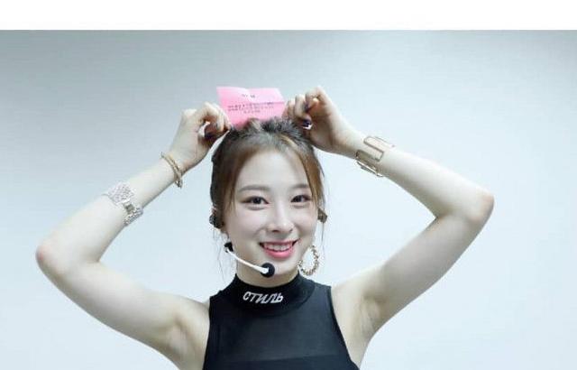 로켓펀치 윤경
