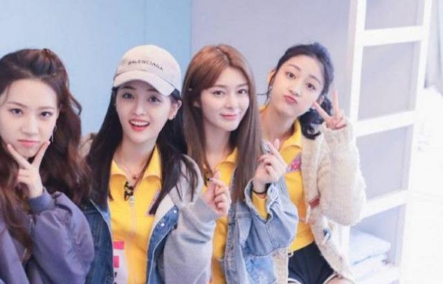 위에화걸스 웨이보