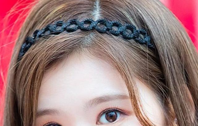 TWICE SANA