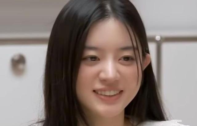 ILLIT 민주