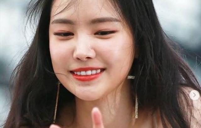 손나은