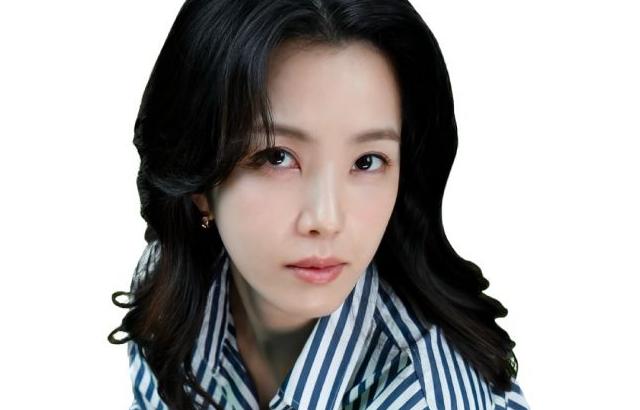 강지영 아나운서