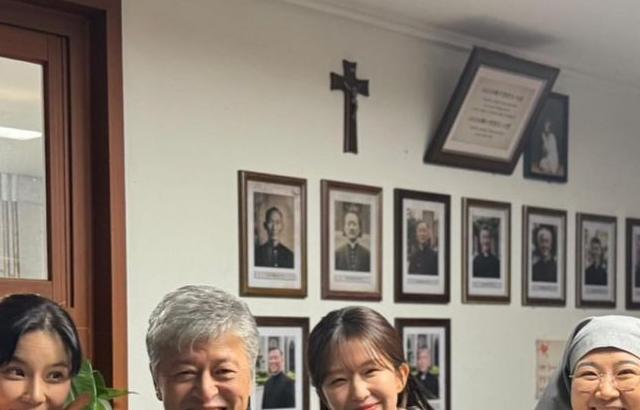 윤가이