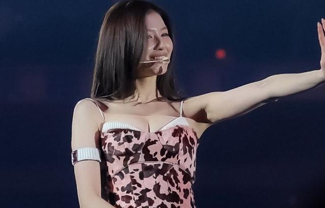트와이스 사나