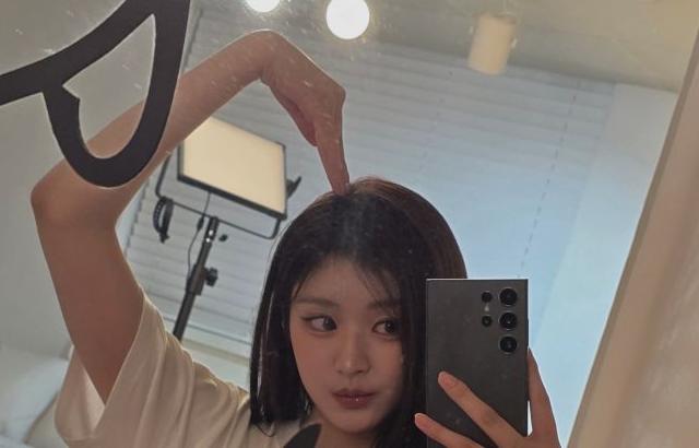 피프티피프티 아테나