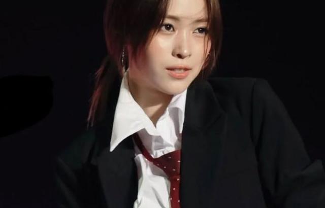 ITZY (있지) 류진