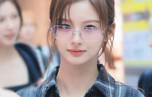 NMIXX (엔믹스) 설윤