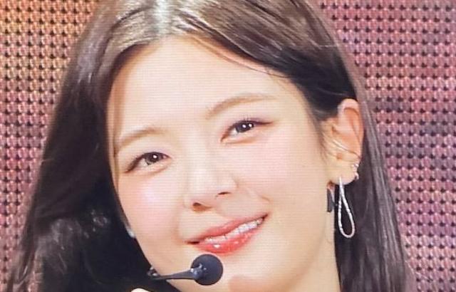 ITZY (있지) 리아