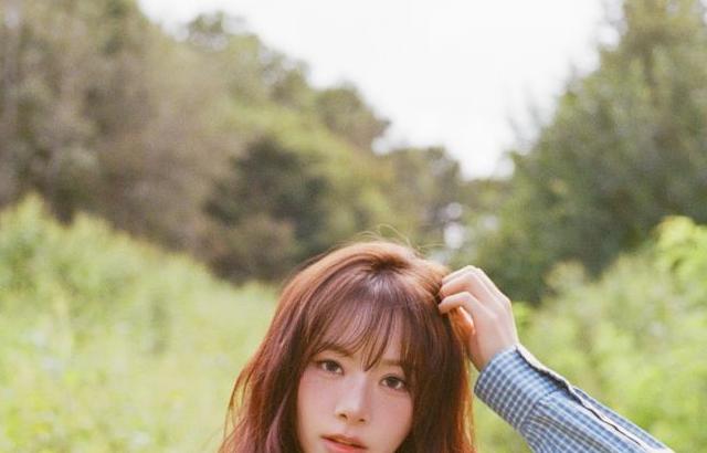 피프티피프티 하나, 문샤넬