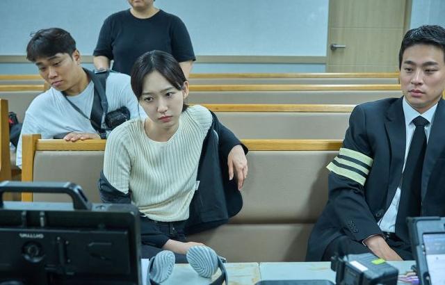 한지현