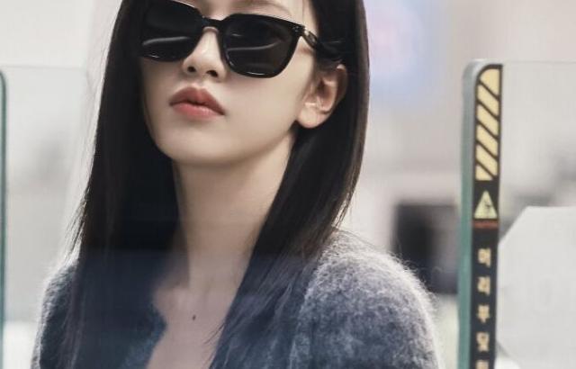 (아이브)안유진.jpg