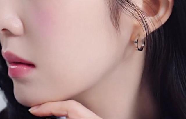 아이린 얼굴공격