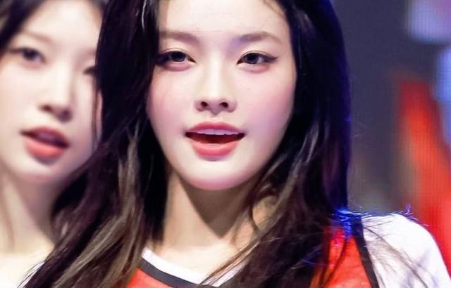 아일릿 (ILLIT) 이로하