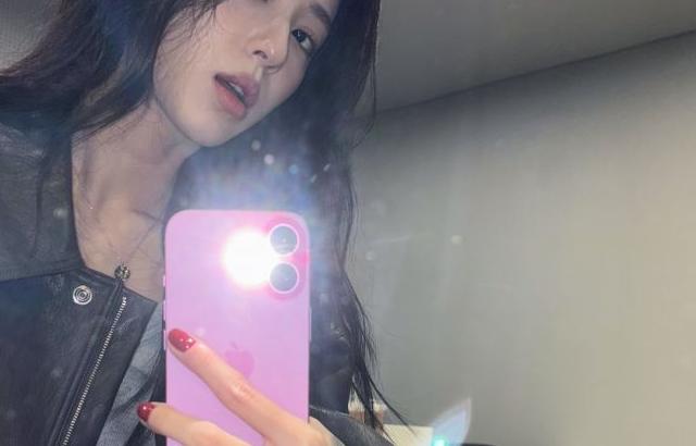 강민아