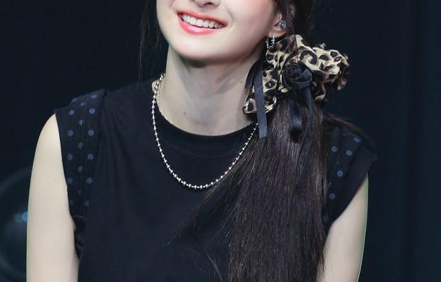 프로미스나인 이나경