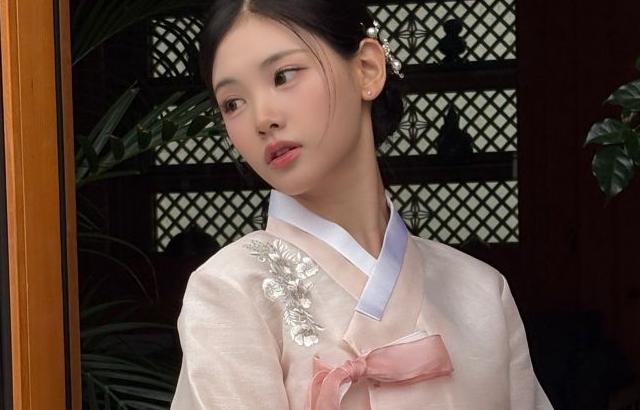 베이비돈크라이 이현