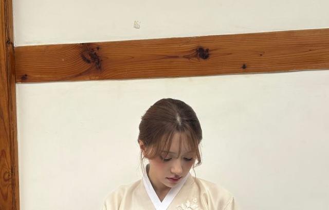 피프티피프티 문샤넬
