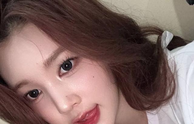 하츠투하츠, 에이나, 예온
