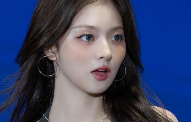 프로미스나인 이나경