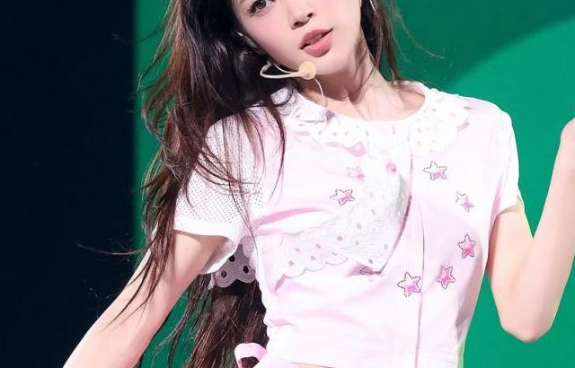 아일릿 (ILLIT) 모카