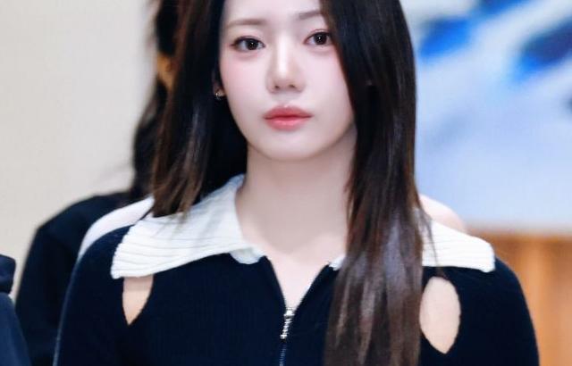 베이비몬스터 로라