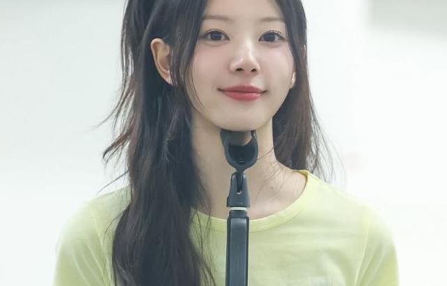 아일릿 (ILLIT) 모카