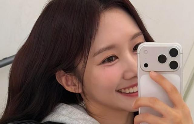 윤수빈 아나운서