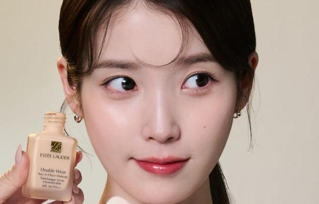 아이유 에스티로더/ 뉴발란스NB