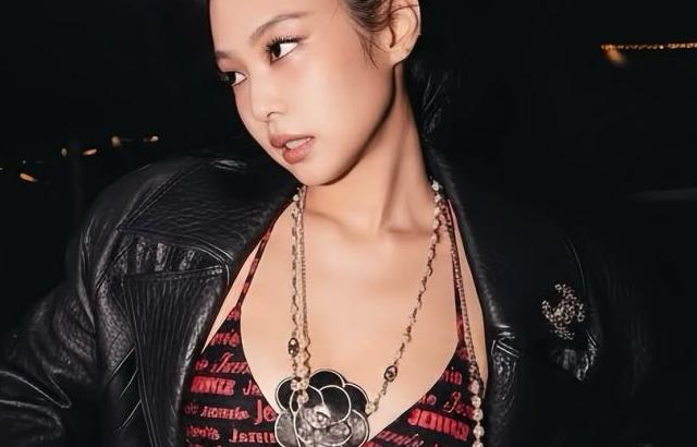BLACKPINK (블랙핑크) 제니