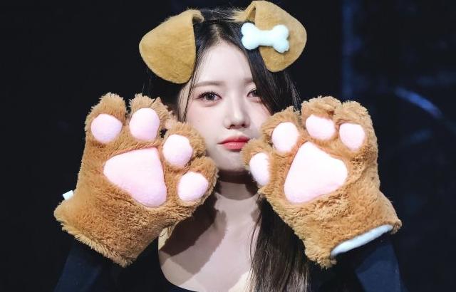 베이비몬스터 로라