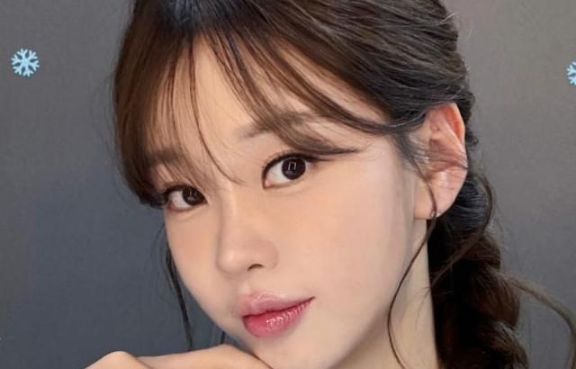 김윤희 아나운서