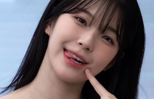 프로미스나인 백지헌