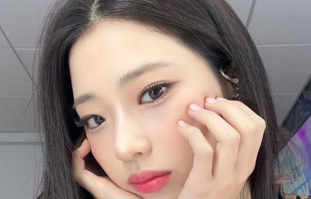 BABYMONSTER (베이비몬스터) 루카