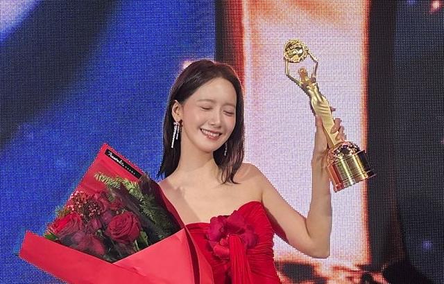 윤아 소녀시대 인기스타상