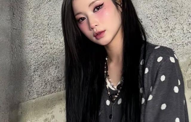 BABYMONSTER (베이비몬스터) 아사