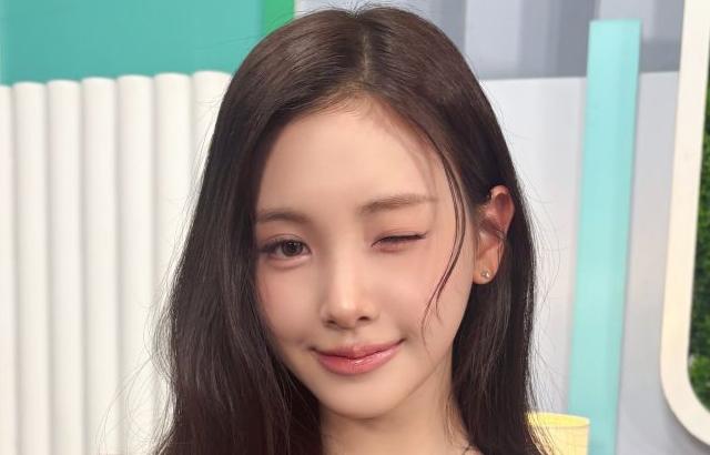 베이비돈크라이 이현, 베니