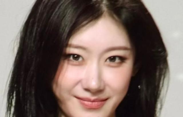 ITZY (있지) 채령