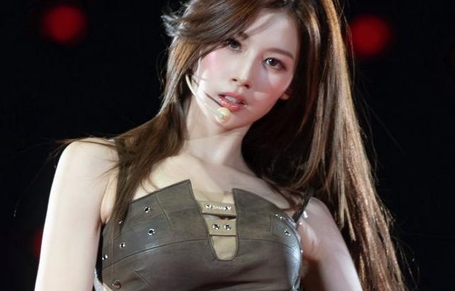 사나 TWICE트와이스 251123/ 251121