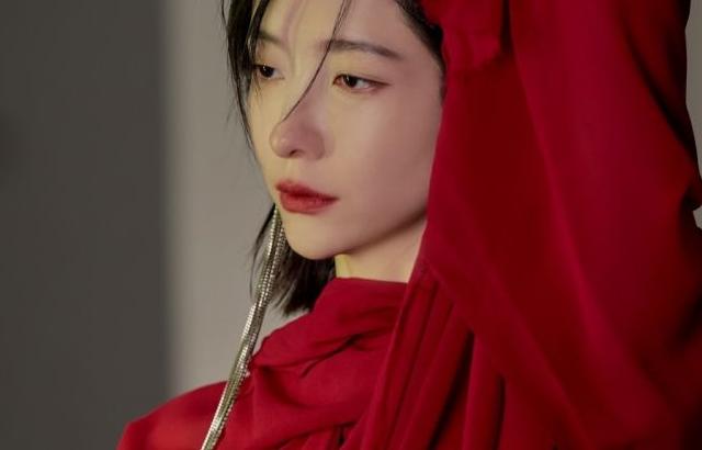 박지현 인별 allure얼루어