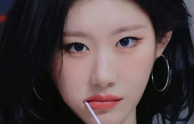 ITZY (있지) 채령