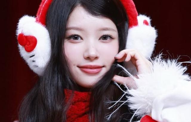 아일릿 (ILLIT) 모카