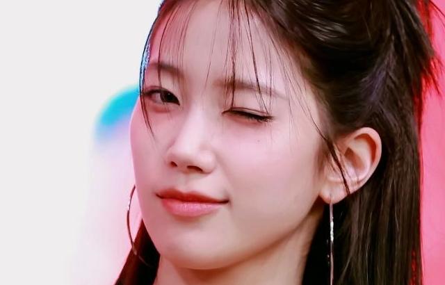 르세라핌 카즈하