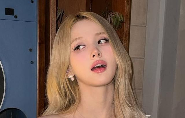 KISS OF LIFE (키스오브라이프) 벨