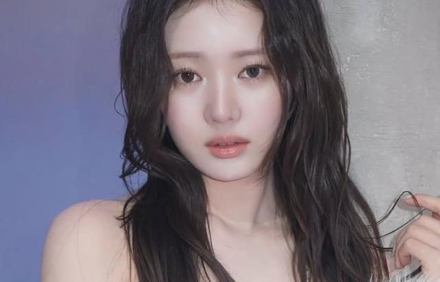 BABYMONSTER (베이비몬스터) 로라