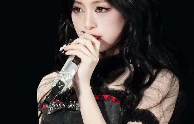 BABYMONSTER (베이비몬스터) 아현