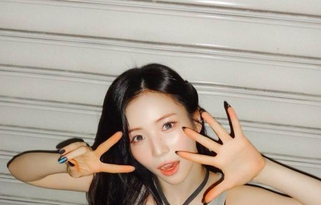 니쥬 (NiziU) 마야